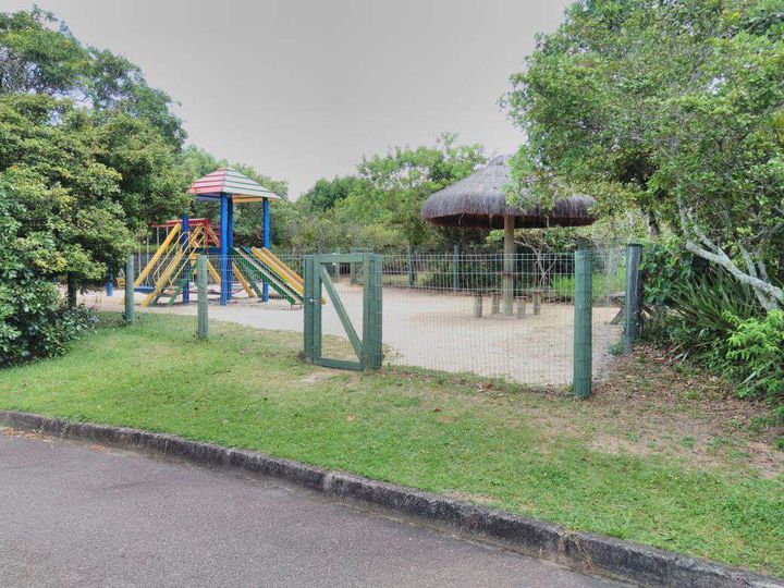 Terreno à Venda, 900 m² em Rio Tavares - Florianópolis
