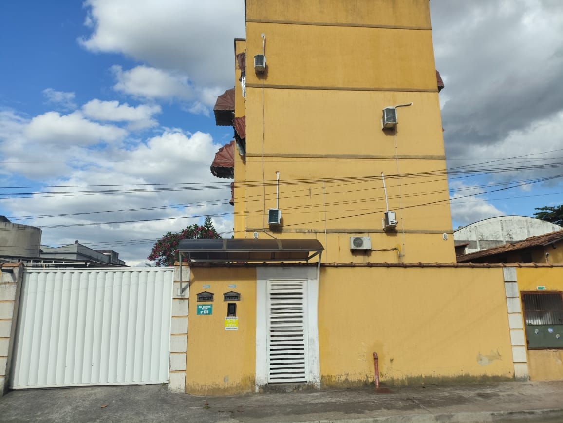 Imagem Apartamento com 2 Quartos à Venda, em Laranjal - São Gonçalo