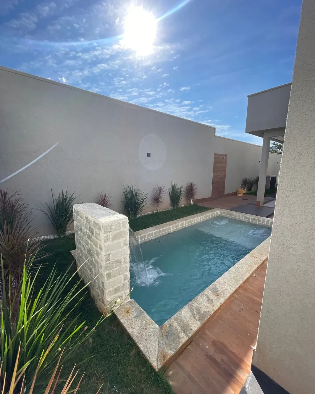 Imagem Casa de Condomínio com 4 Quartos à Venda, 180 metro em Terras Alpha Residencial 1 - Senador Canedo