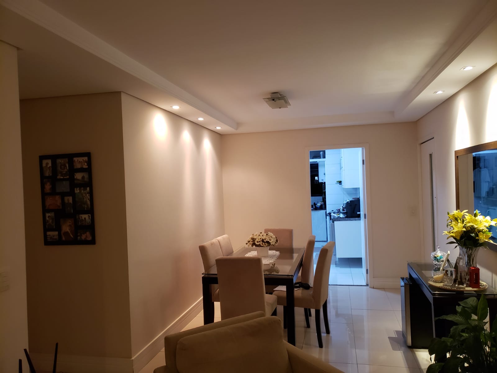 Imagem Apartamento com 3 Quartos à Venda, 103 m²em Moema - São Paulo