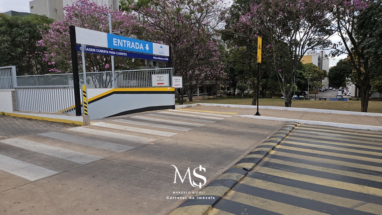 Imagem Loja para Alugar, 130 m² em Asa Norte - Brasília