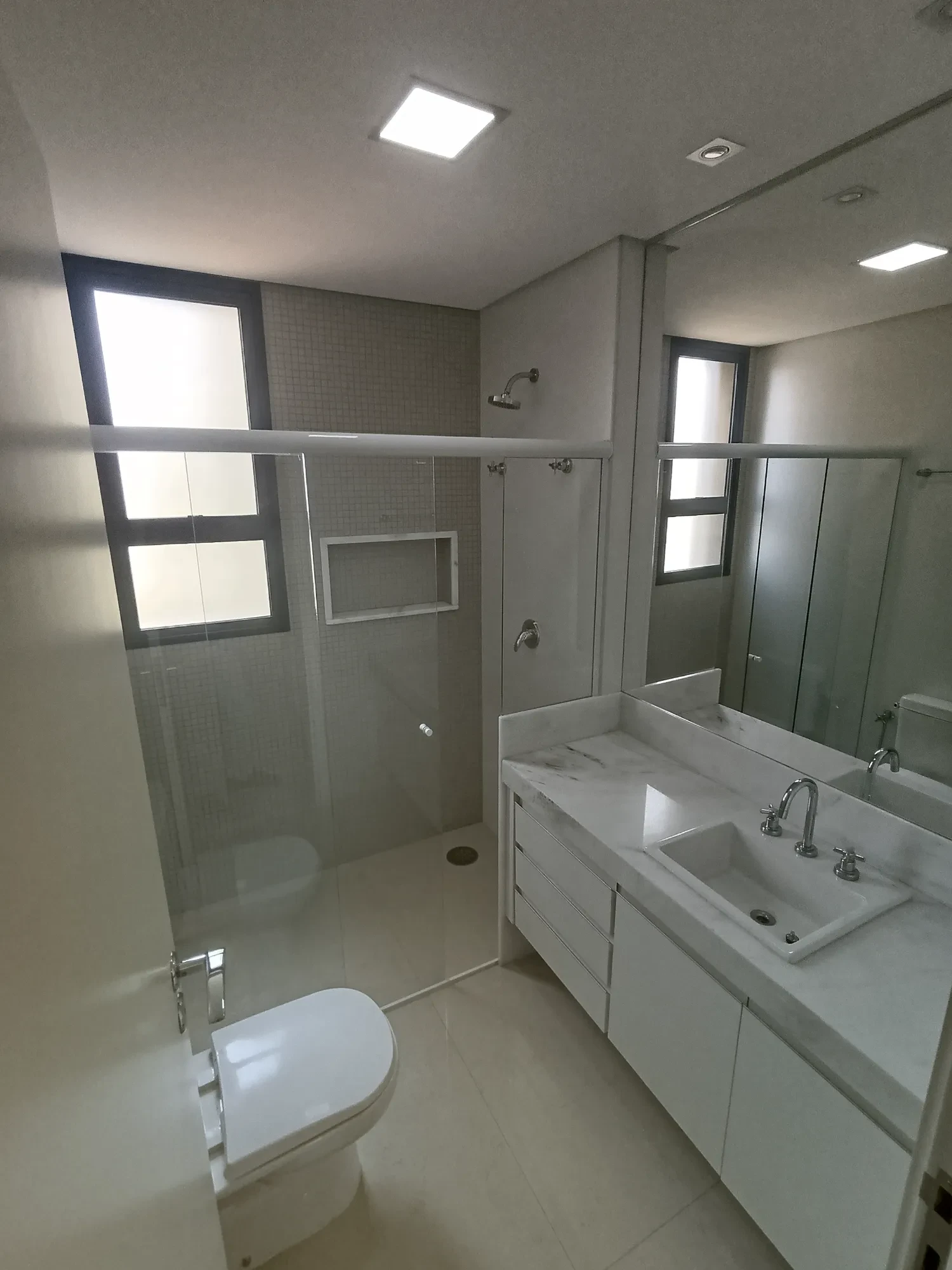 Imagem Apartamento com 3 Quartos para Alugar, 204 m² em Centro - Araçatuba