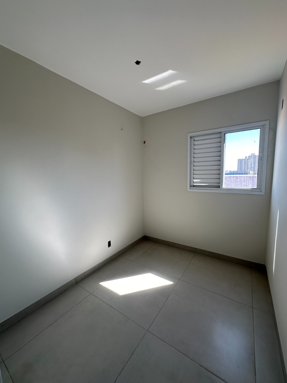 Imagem Apartamento com 3 Quartos à Venda, 100 m²em Novo Mundo - Uberlândia