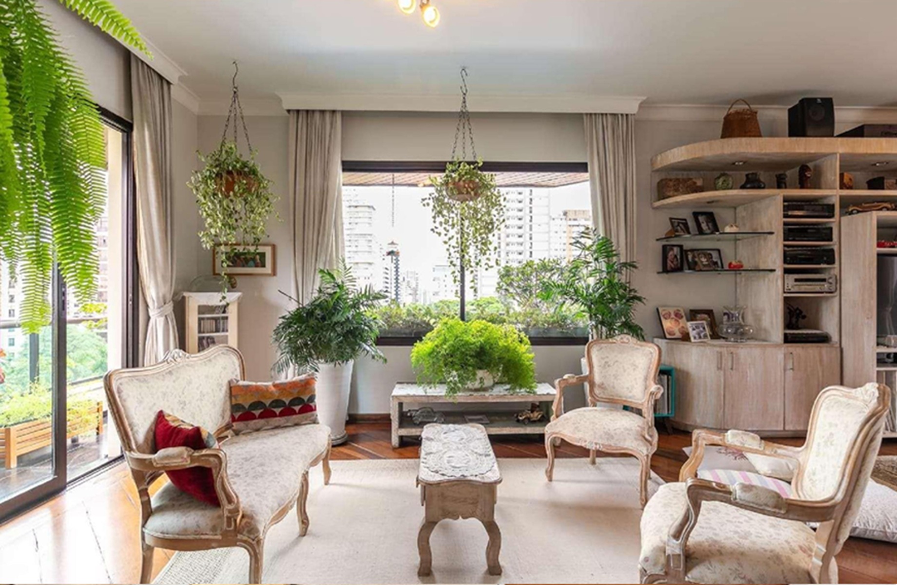 Imagem Apartamento com 4 Quartos à Venda, 242 m² em Indianópolis - São Paulo