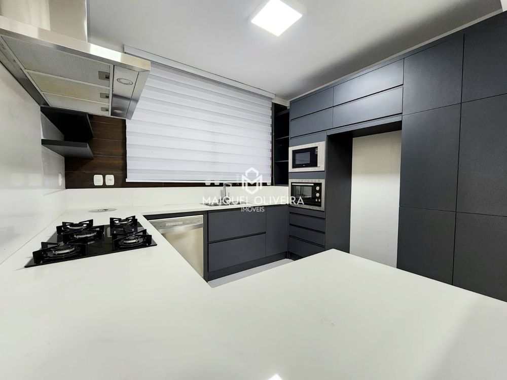 Imagem Casa de Condomínio com 3 Quartos para Alugar, 300 m²em Tomazetti - Santa Maria