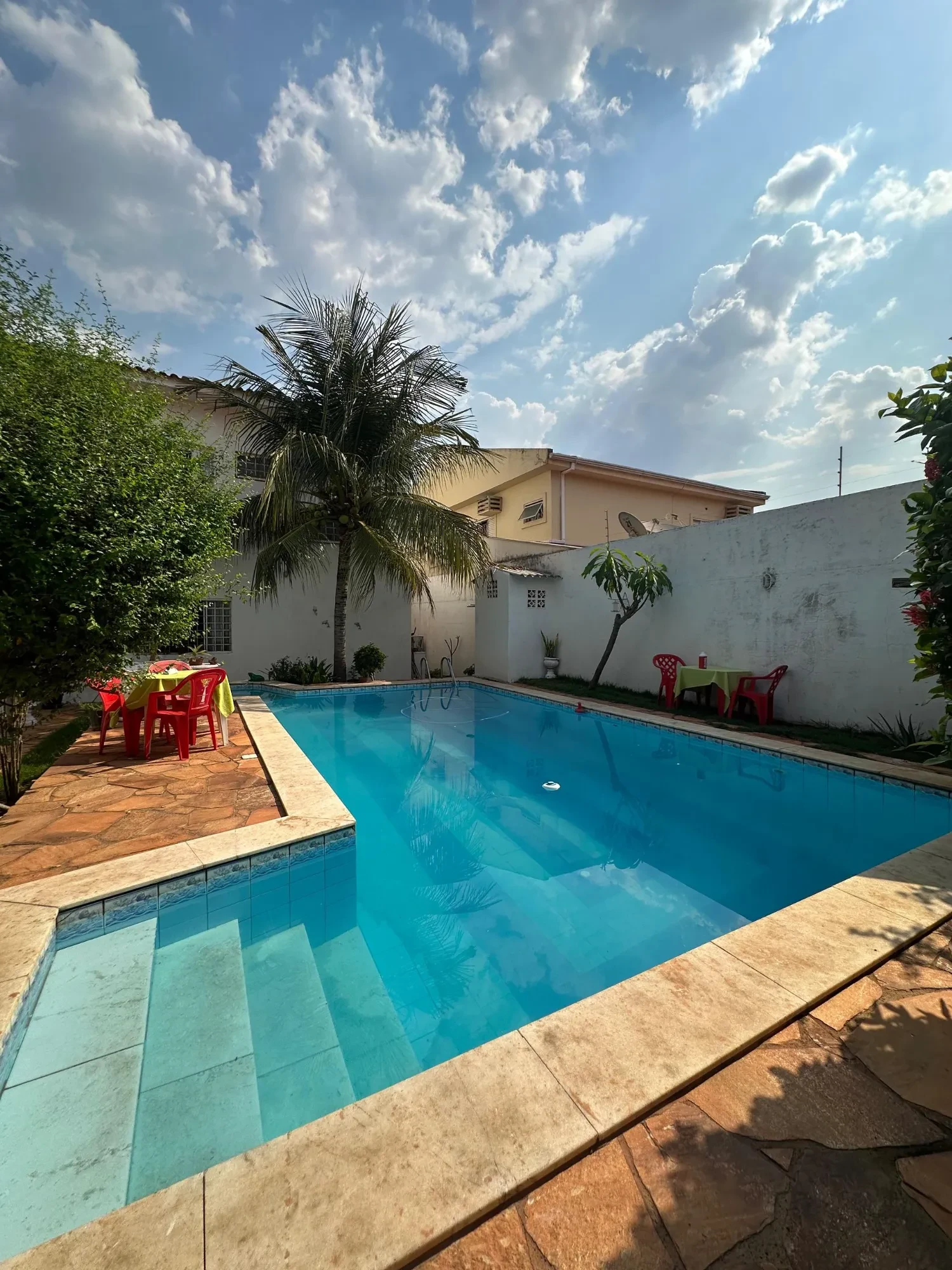 Imagem Casa com 3 Quartos à Venda ou Locação, 247 m² em Jardim Itália - Cuiabá