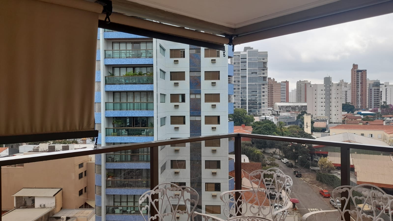 Apartamento com 3 Quartos à Venda, 208 m²em Cambuí - Campinas