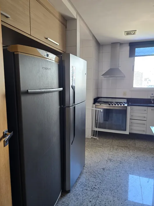 Imagem Apartamento com 3 Quartos à Venda, 200 m²em Umarizal - Belém