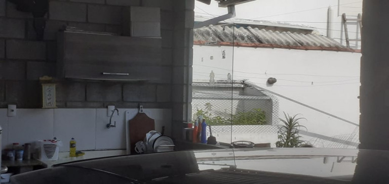 Imagem Casa com 2 Quartos à Venda, 300 m² em Jardim Jaqueira - Caraguatatuba