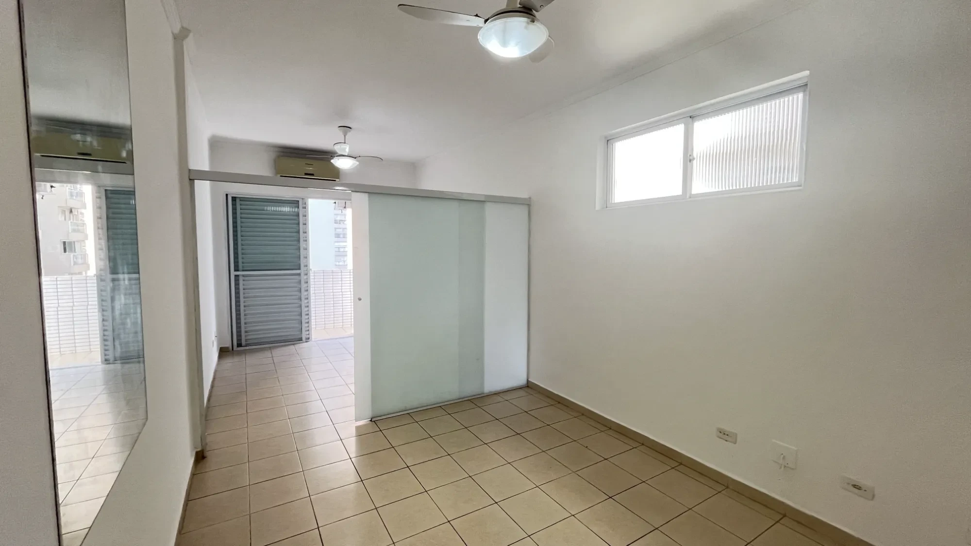 Imagem Apartamento com 1 Quarto à Venda ou Locação, 48 m² em Gonzaga - Santos