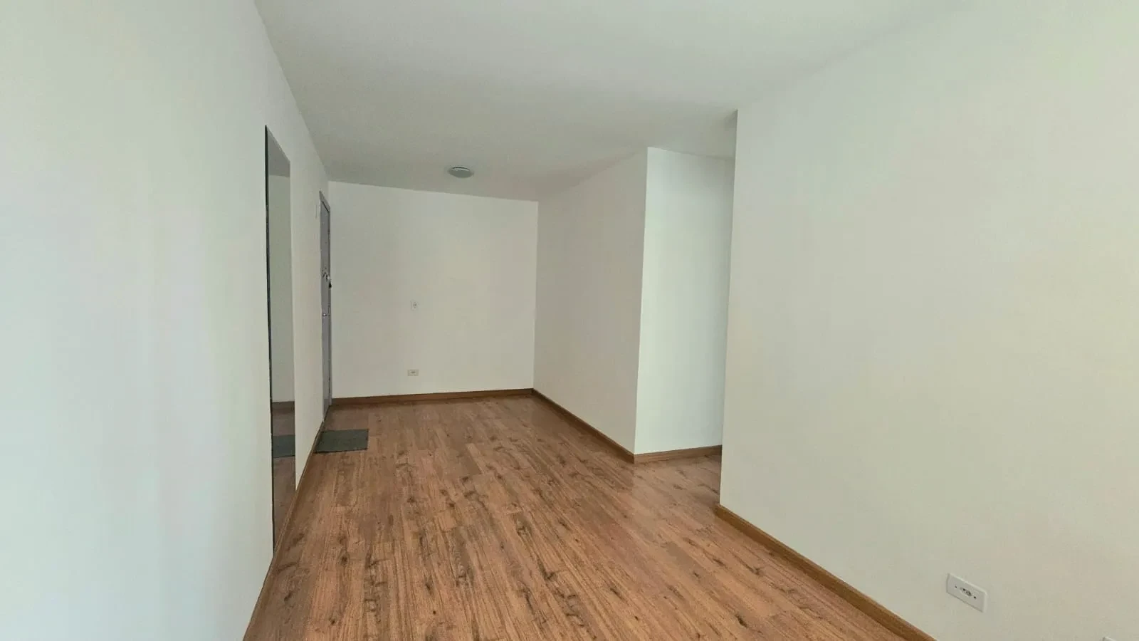 Imagem Apartamento com 2 Quartos à Venda, 52 m² em Cristo Rei - Curitiba