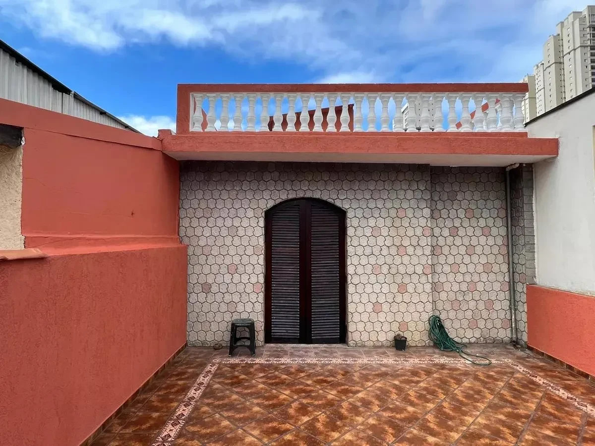 Imagem Sobrado com 2 Quartos à Venda ou Locação, 130 m² em Ferreira - São Paulo