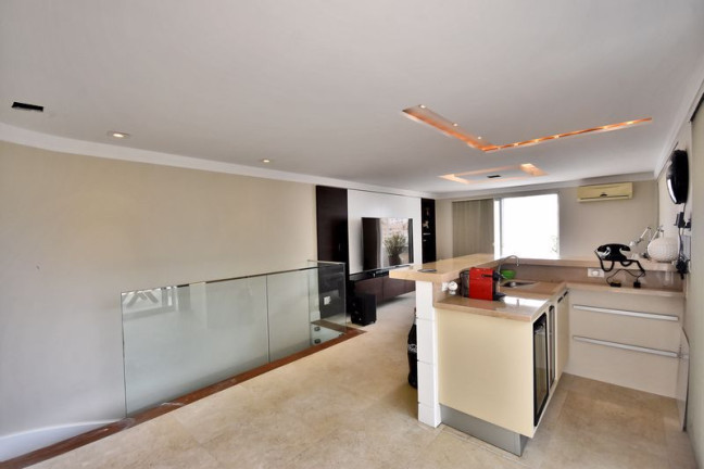 Imagem Cobertura com 3 Quartos à Venda,  em Moema - São Paulo