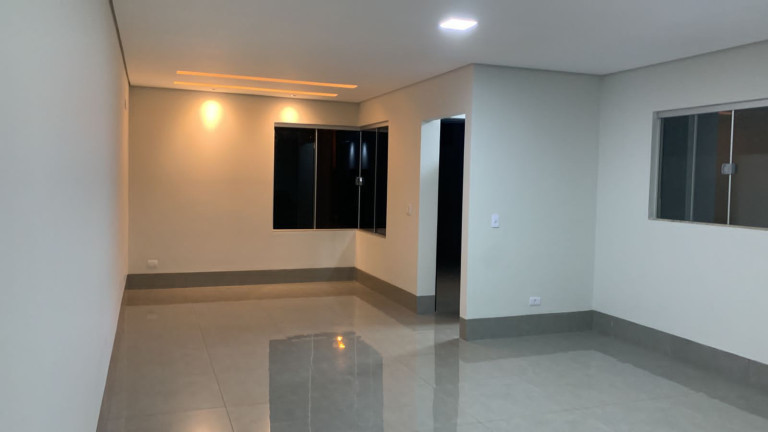 Imagem Casa com 3 Quartos à Venda,  em Bairro Seminário - Campo Grande