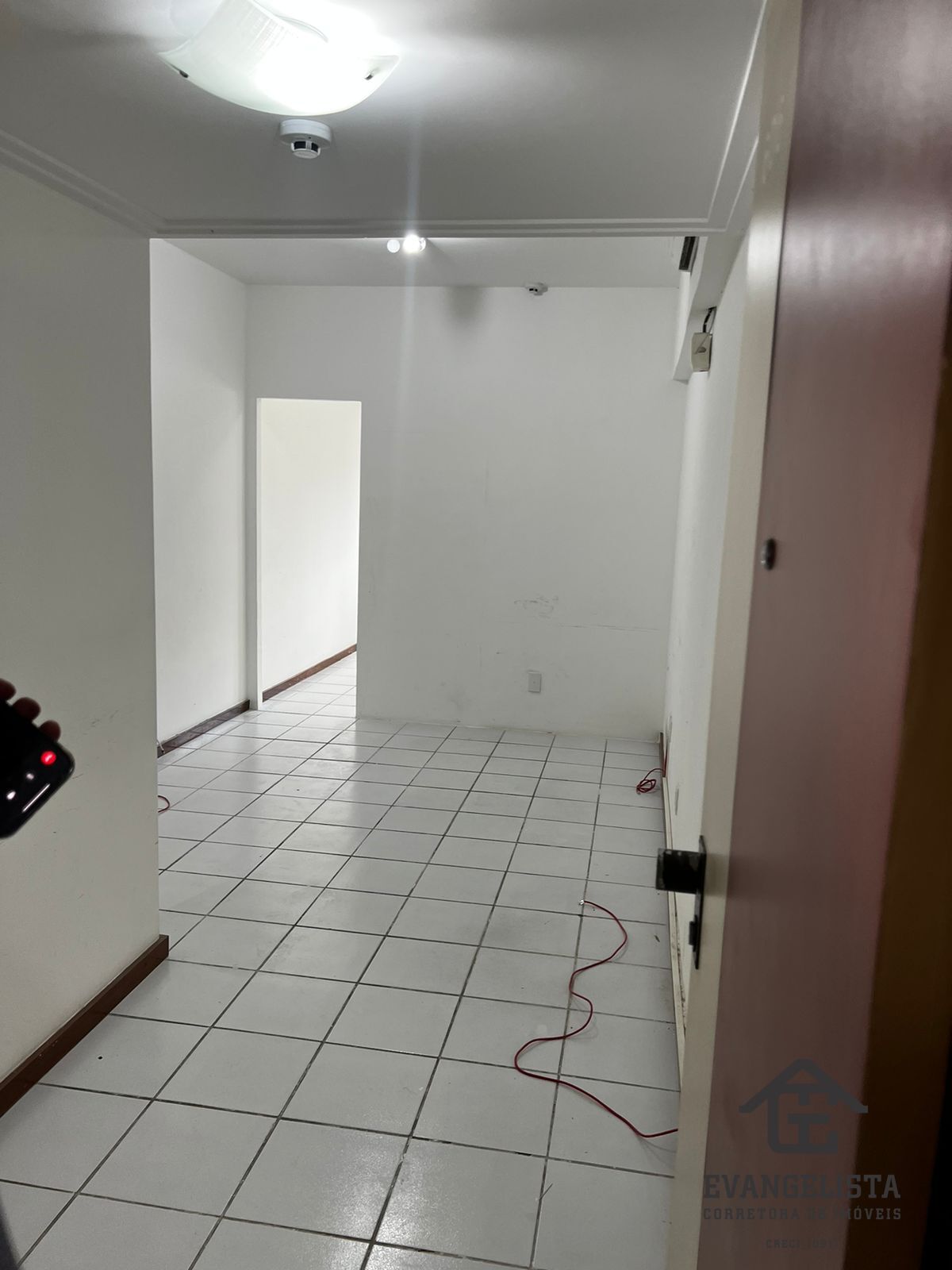 Imagem Sala Comercial para Alugar, 36 m² em Caminho das Árvores - Salvador