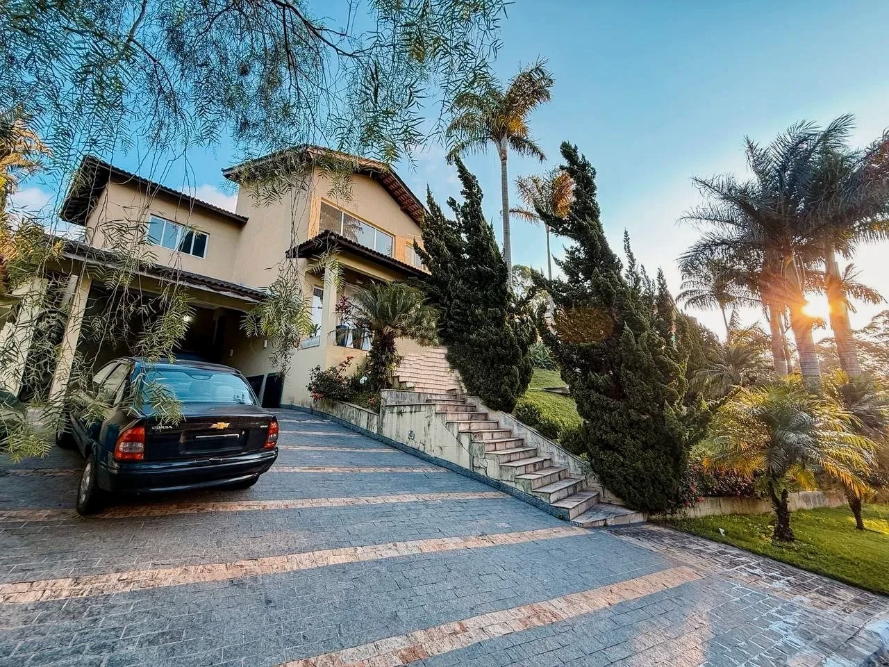 Imagem Casa de Condomínio com 4 Quartos à Venda, 368 m² em Jardim Indaiá - Embu das Artes