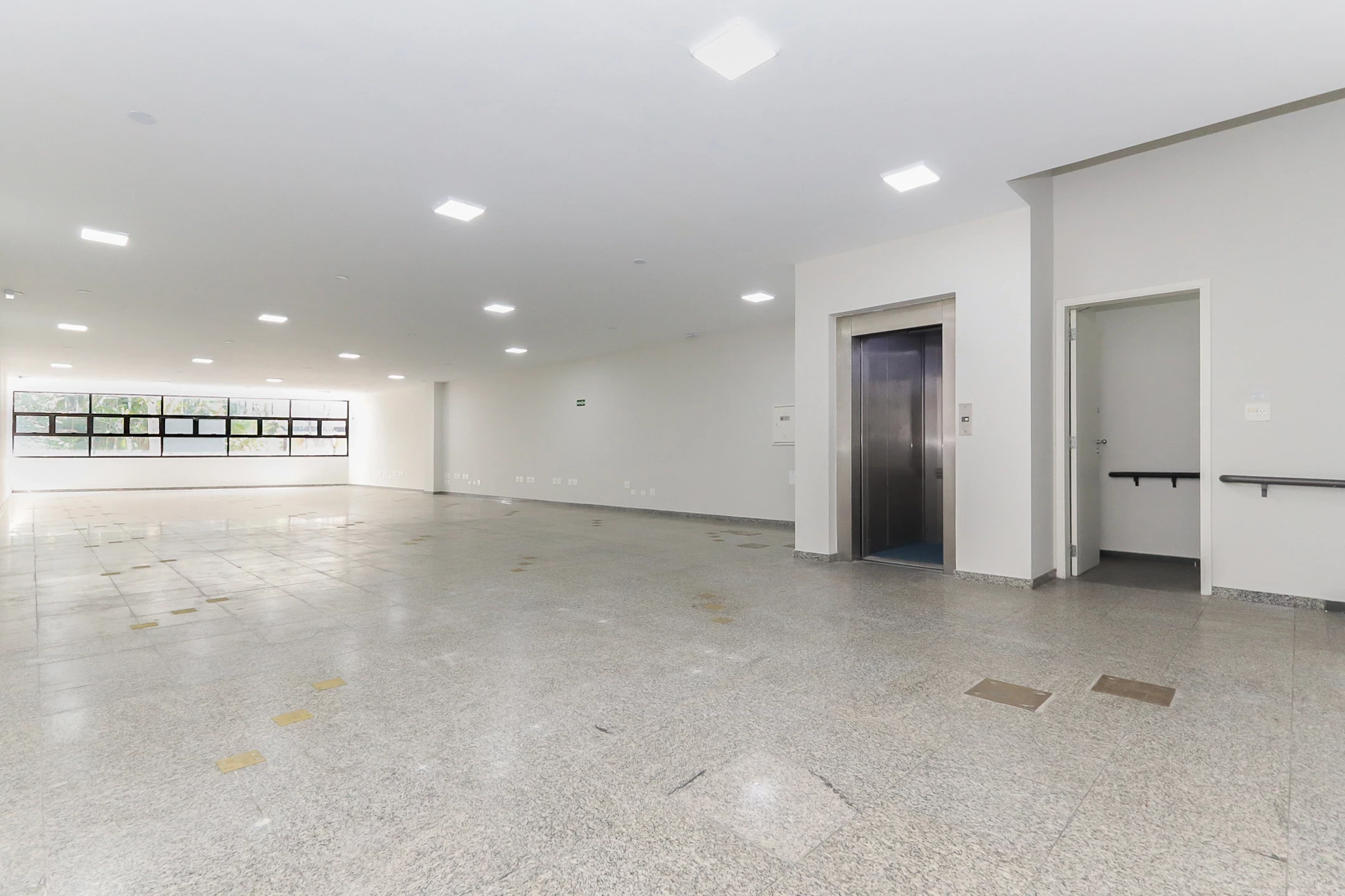 Foto do imóvel: Loja para Alugar, 728 m² em Higienópolis - São Paulo