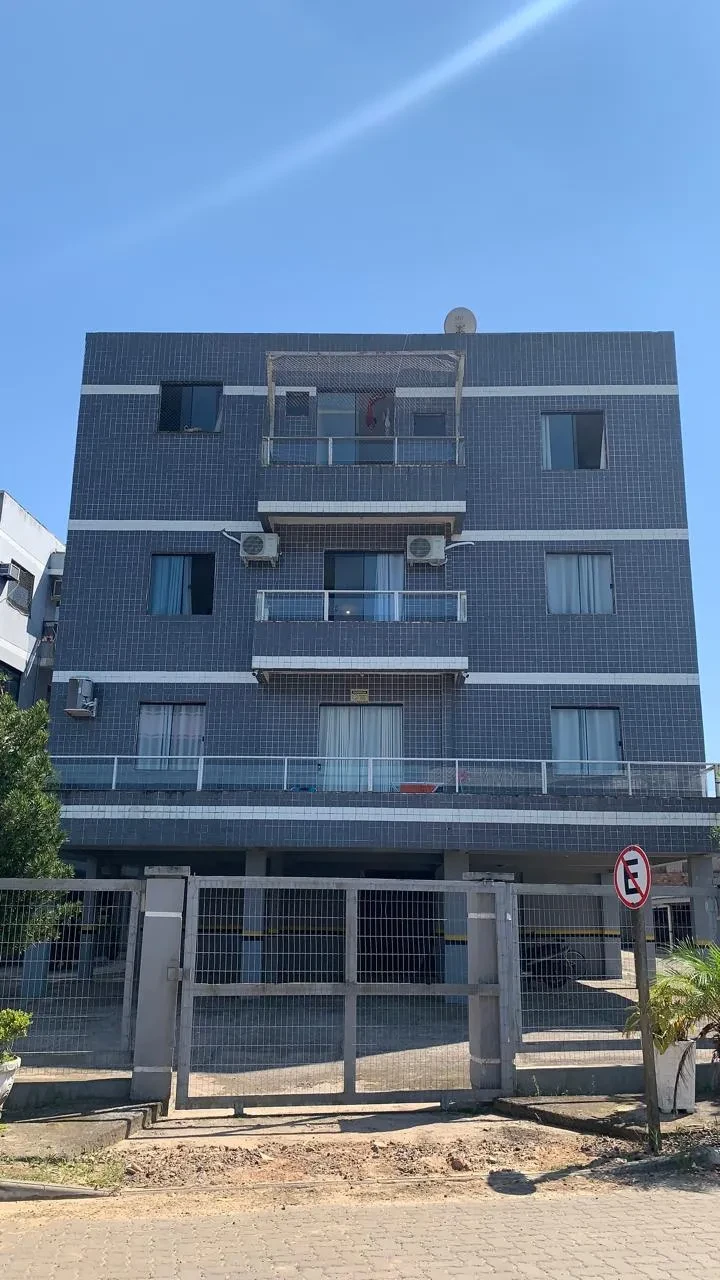 Imagem Apartamento com 1 Quarto à Venda, 30 metros em Torres - Torres