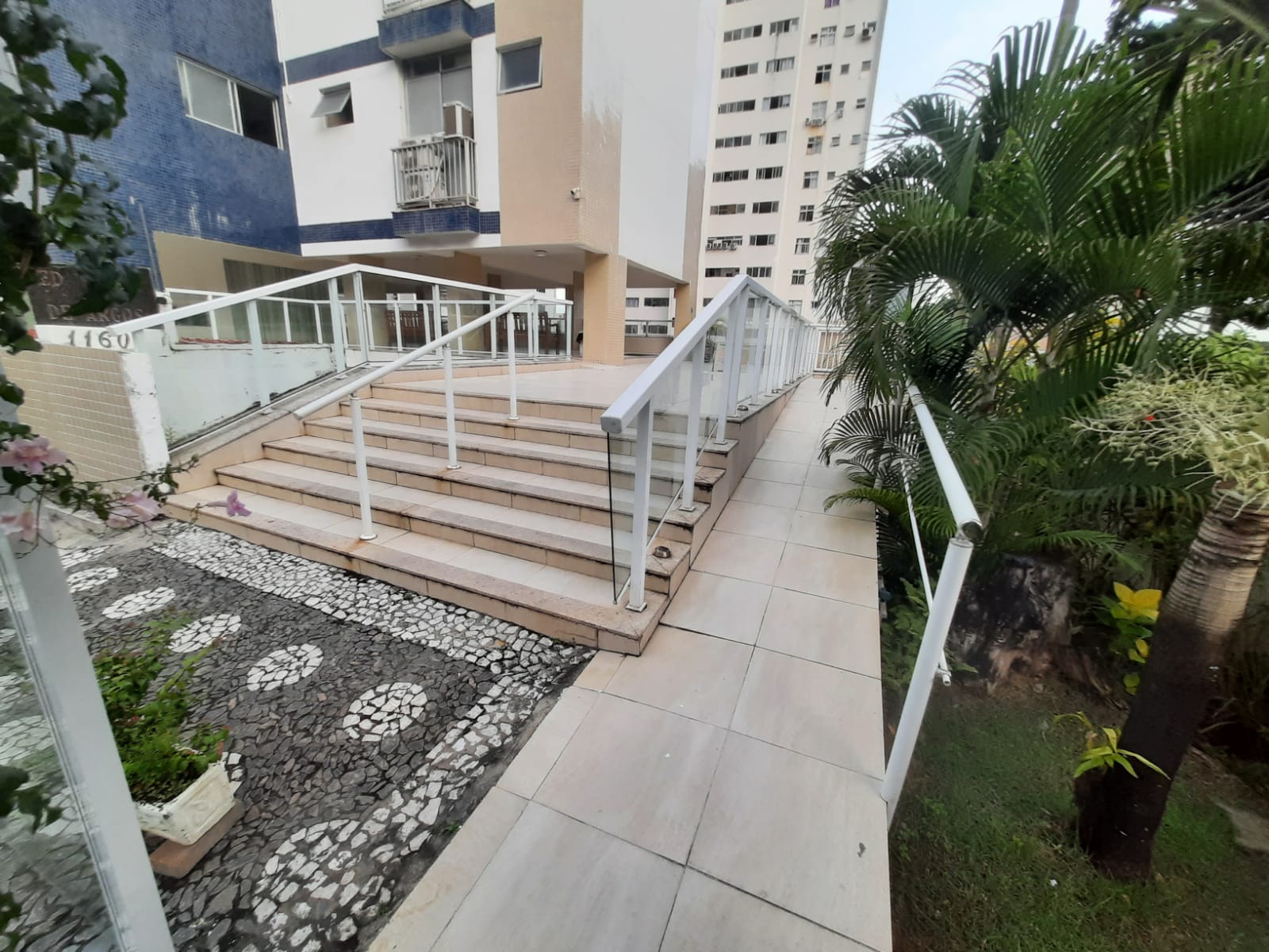 Imagem Apartamento com 4 Quartos à Venda, 122 m²em Pituba - Salvador
