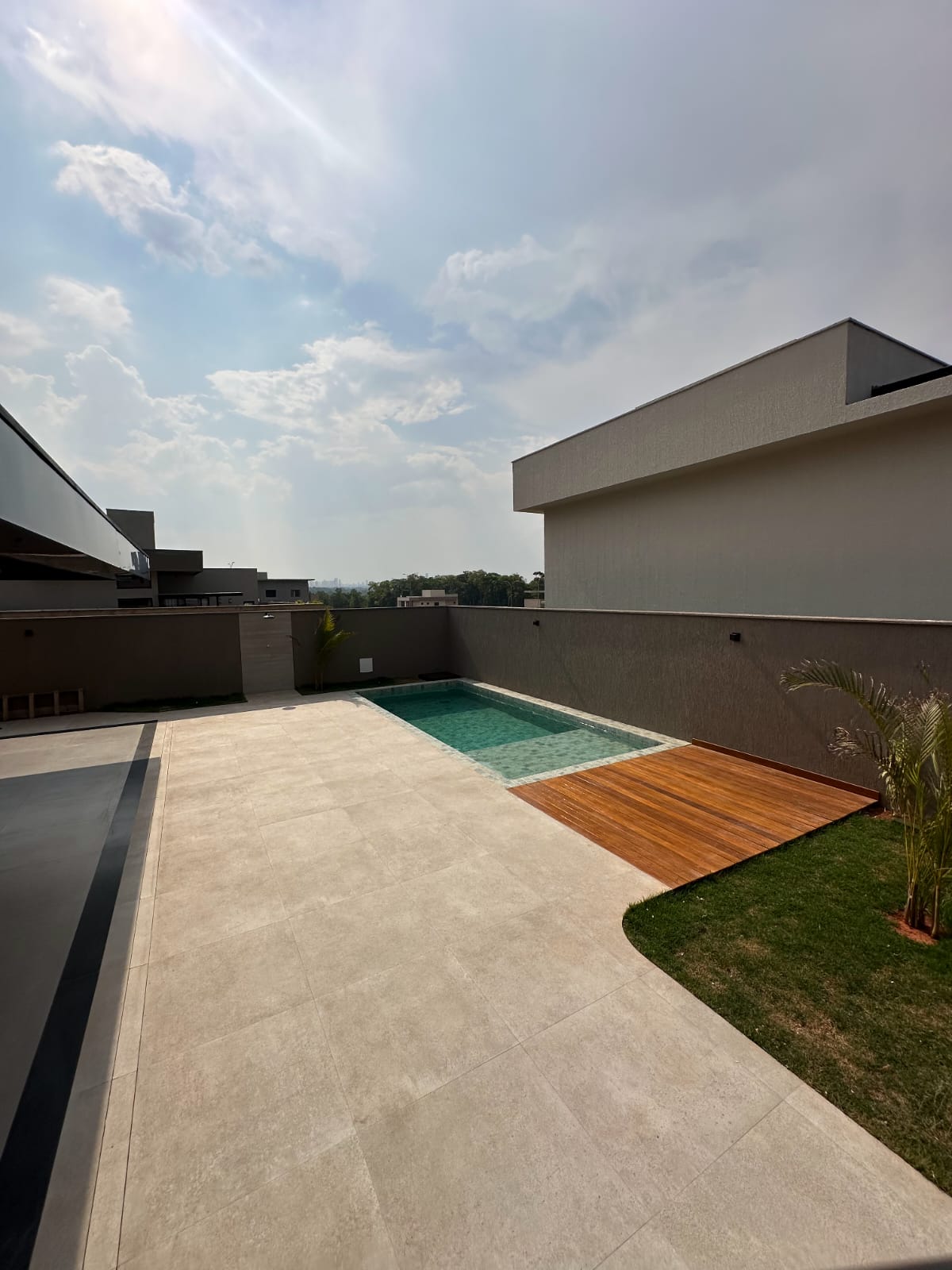 Imagem Casa de Condomínio com 4 Quartos à Venda, 288 m² em Jardins França - Goiânia