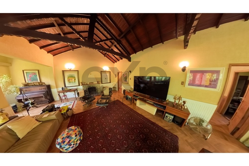 Imagem Casa com 4 Quartos à Venda, 449 m² em Nogueira - Petrópolis
