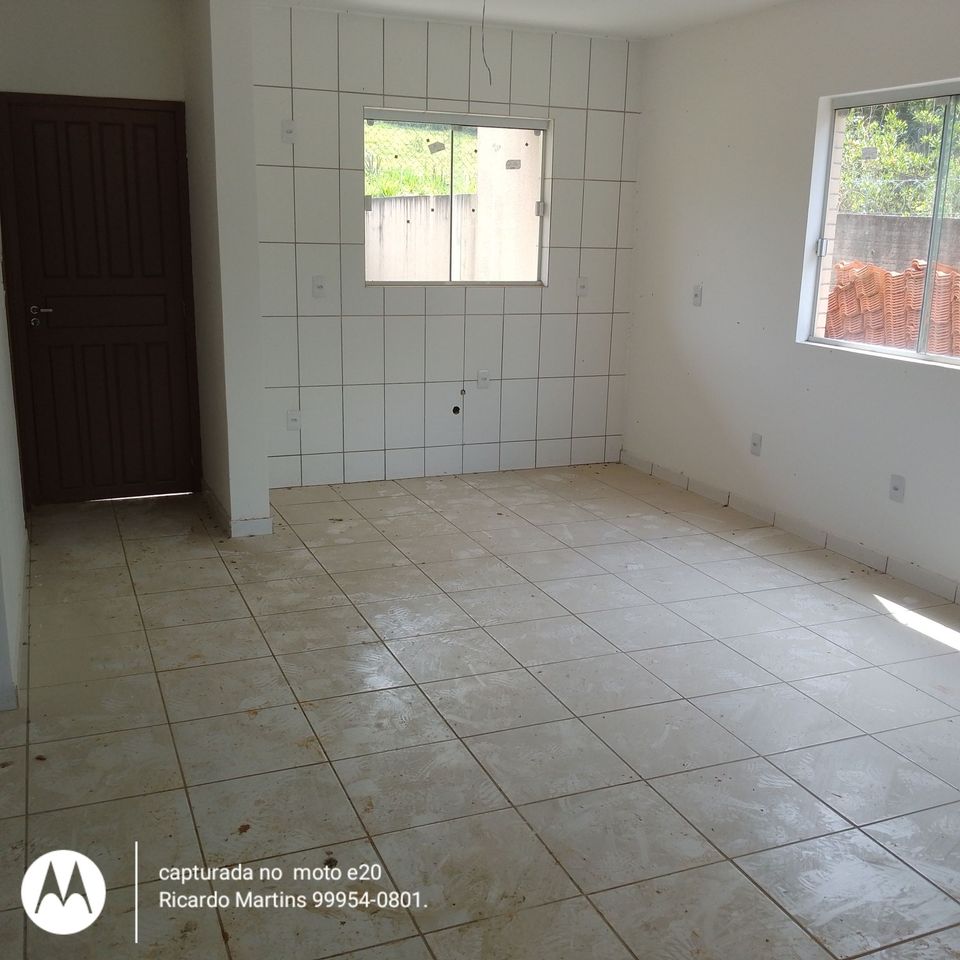 Imagem Casa com 2 Quartos à Venda, 60 m² em Demboski - Criciúma