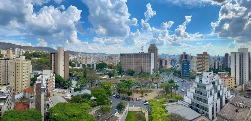 Imagem Apartamento com 4 Quartos à Venda, 166 m²em Serra - Belo Horizonte