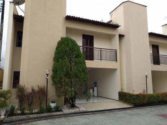 Casa com 4 Quartos à Venda, 123 m² em Vila União - Fortaleza