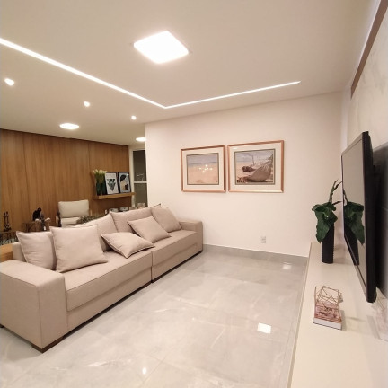 Imagem Casa com 4 Quartos à Venda,  em Jardim Atlântico - Goiânia