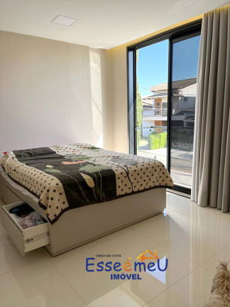 Imagem Casa de Condomínio com 5 Quartos à Venda, 306 m² em Jardins Madri - Goiânia