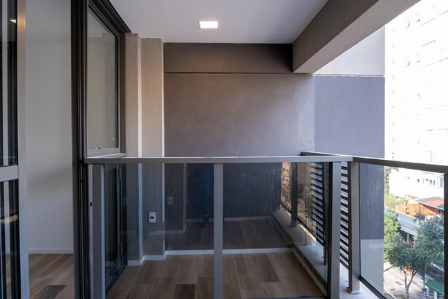 Imagem Apartamento com 1 Quarto à Venda ou Temporada, 28 m²em Itaim Bibi - São Paulo