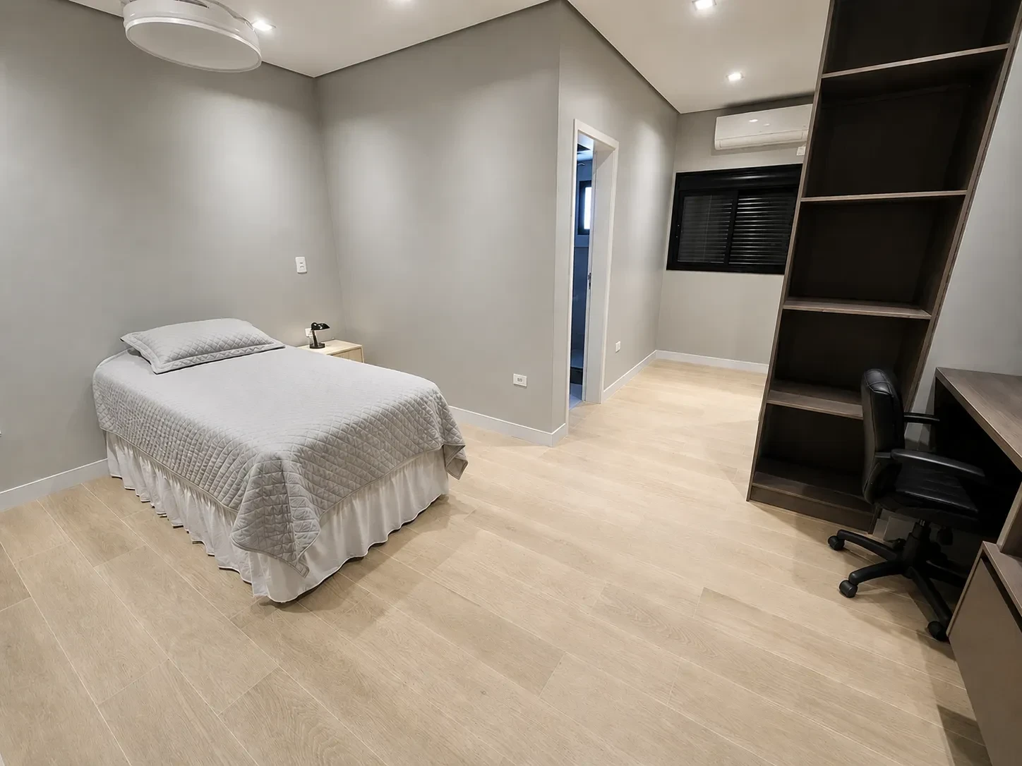 Imagem Sobrado com 5 Quartos à Venda, 271 m² em Jardim Casqueiro - Cubatão