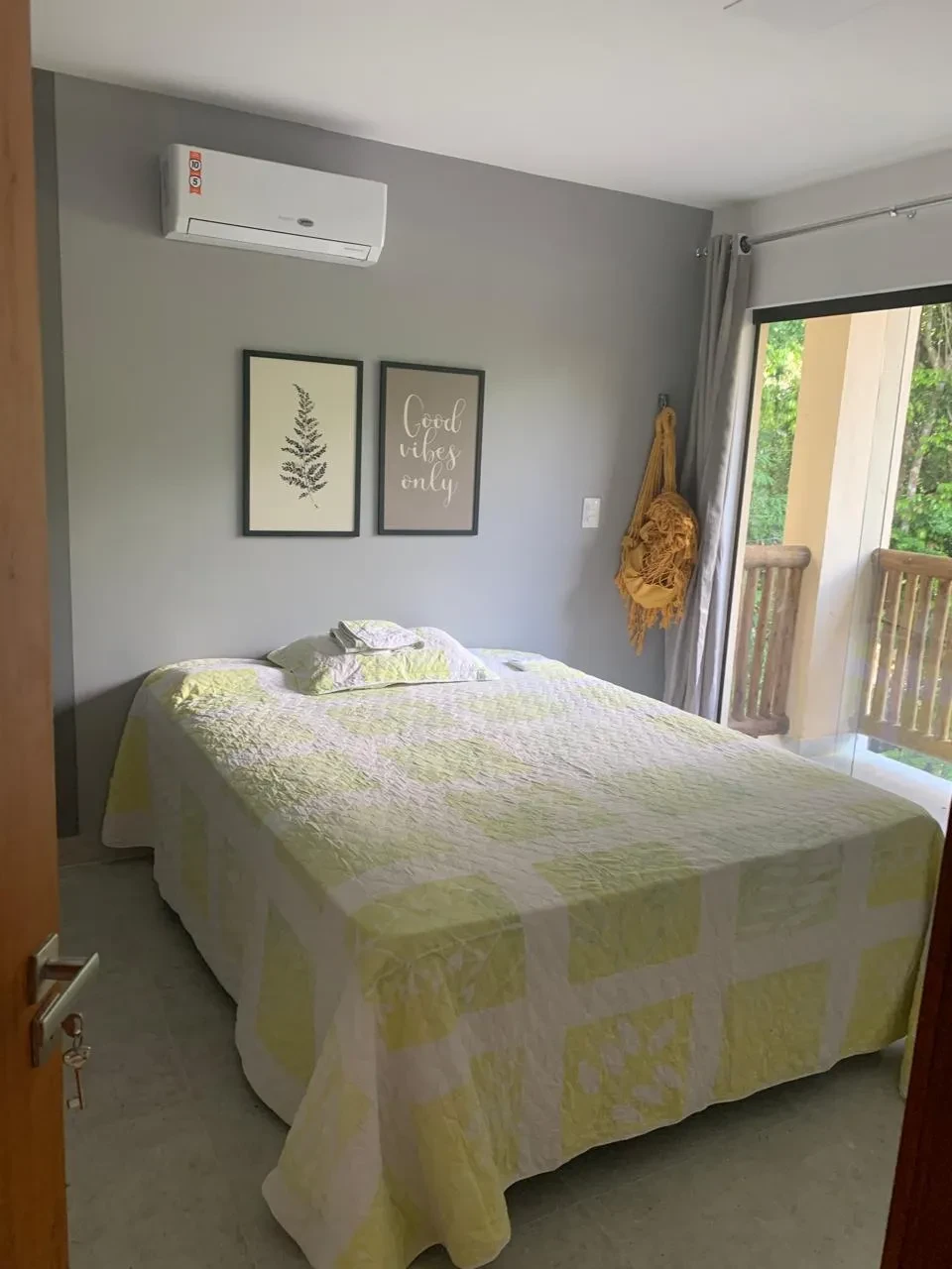 Imagem Casa com 3 Quartos para Alugar, em Mata de São João - Mata de São João