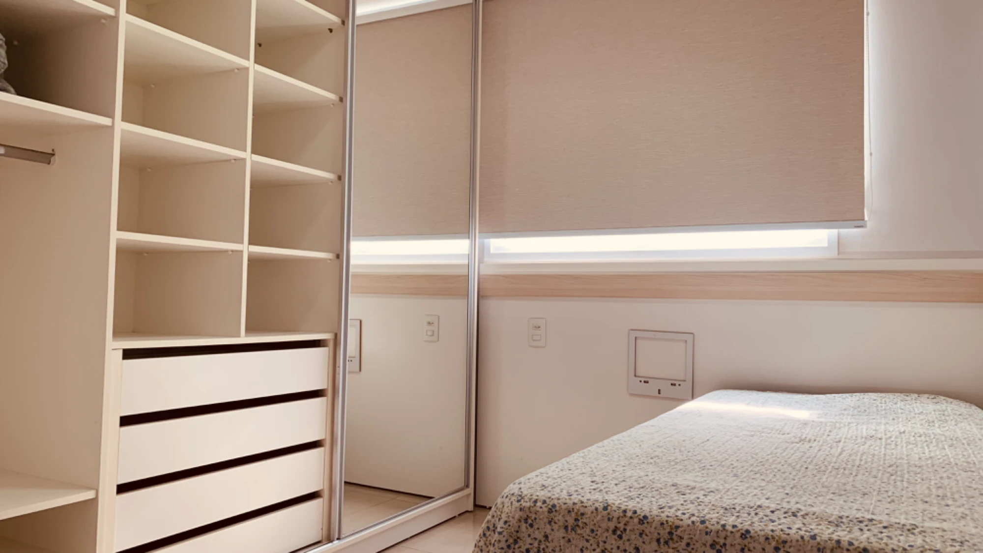 Imagem Apartamento com 2 Quartos à Venda, 59 metros em Torres - Torres