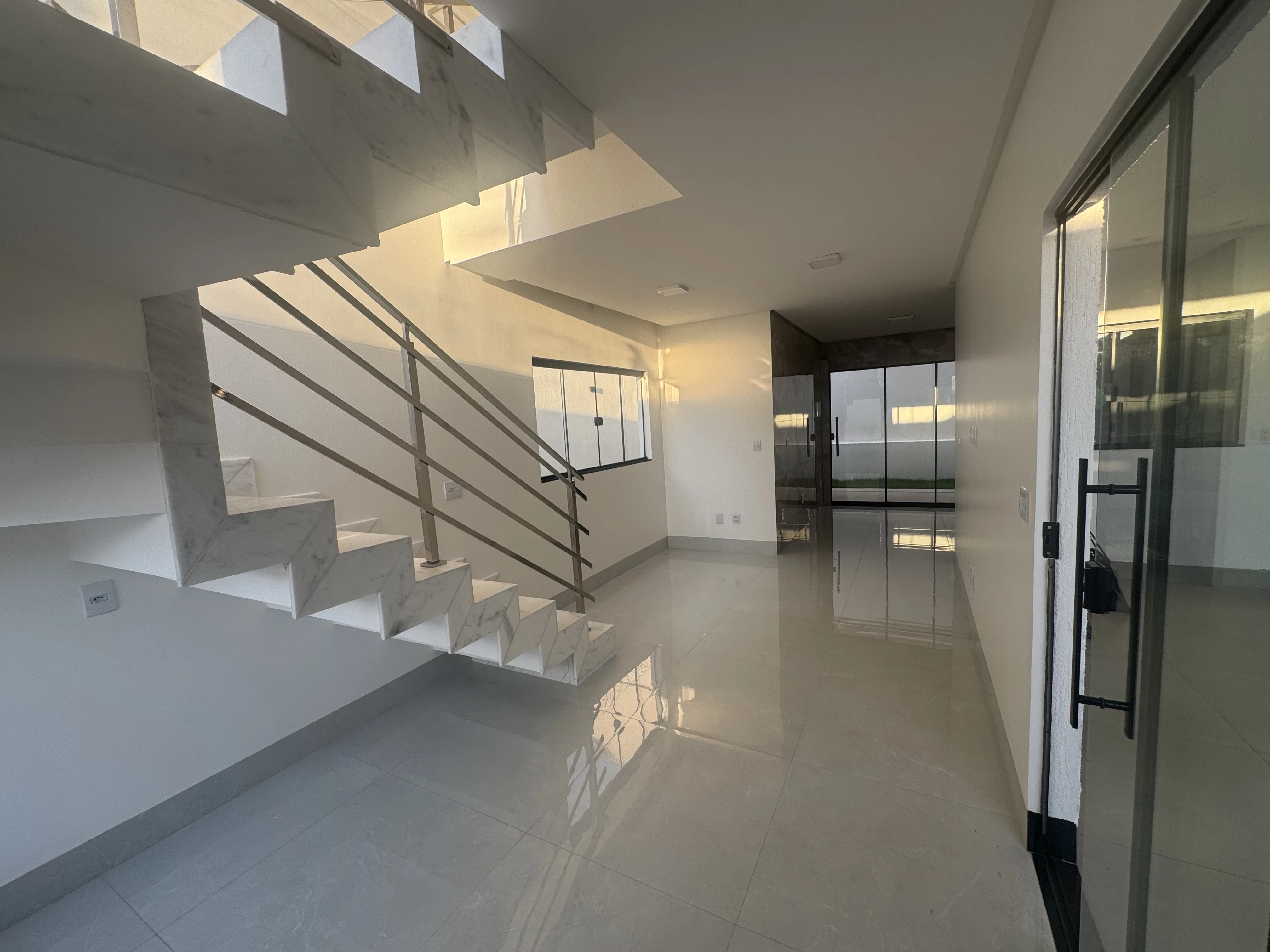 Foto do imóvel: Sobrado com 3 Quartos à Venda, 135 m² em Jardim América - Goiânia