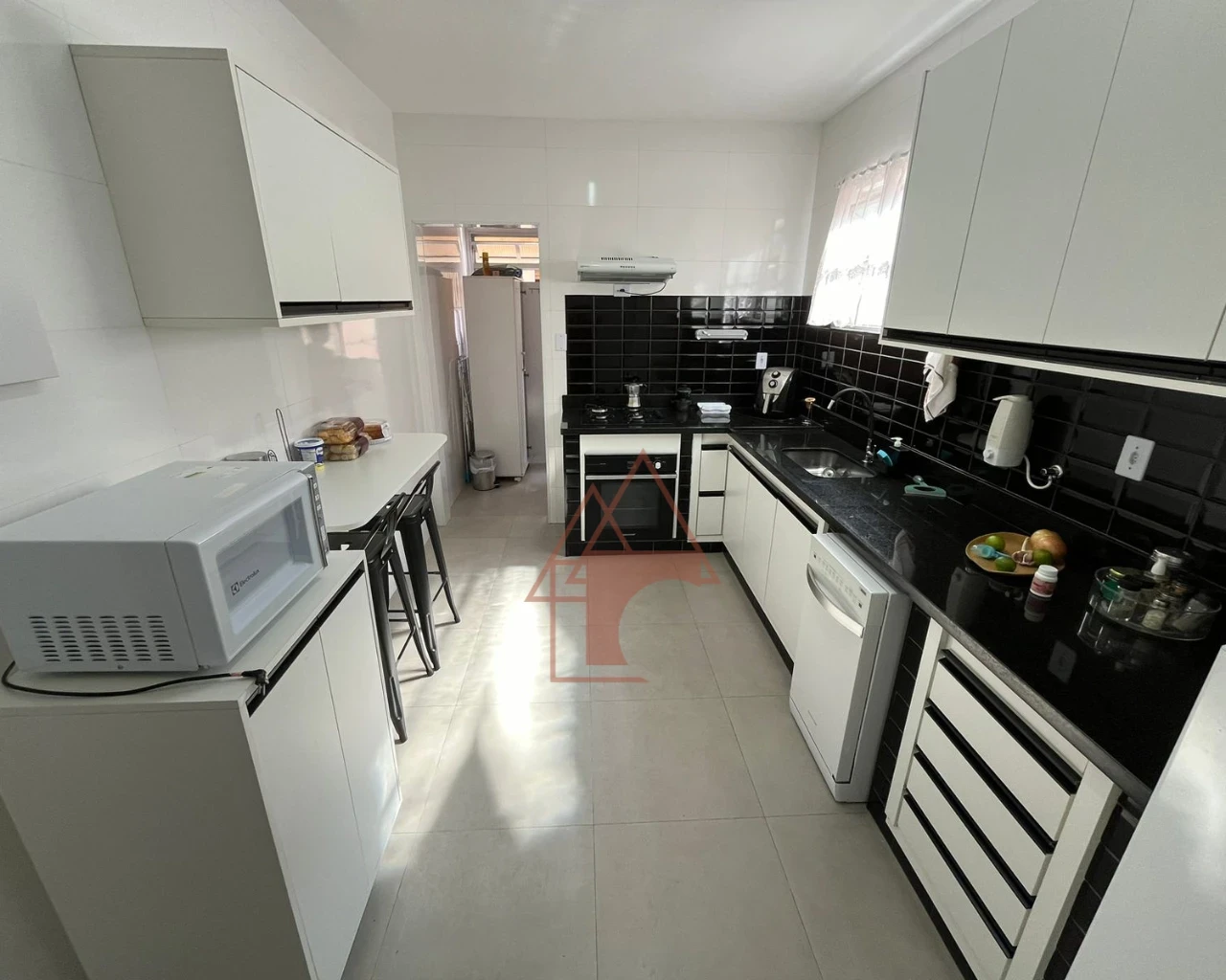 Imagem Apartamento com 2 Quartos à Venda, 79 m² em Marapé - Santos