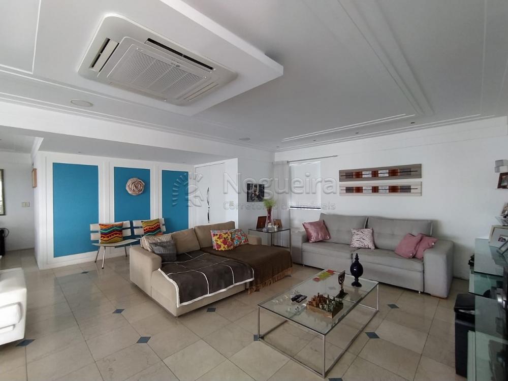 Imagem Apartamento com 4 Quartos à Venda, 393 m²em Casa Amarela - Recife
