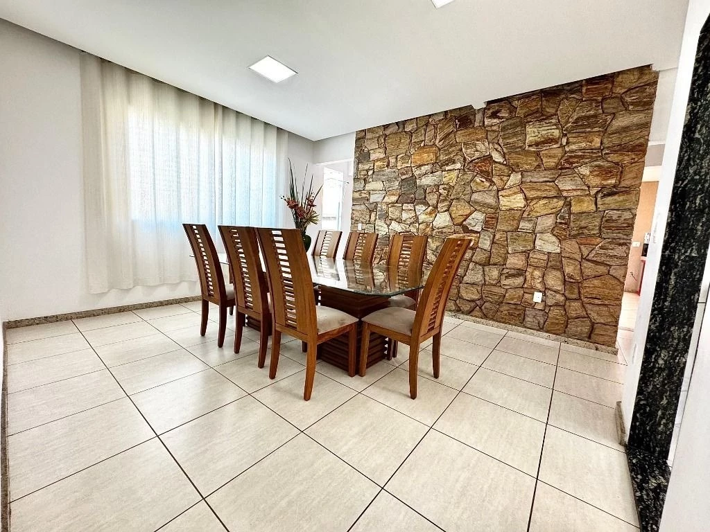 Imagem Casa com 4 Quartos à Venda, 375 m² em Parque Xangri-Lá - Contagem