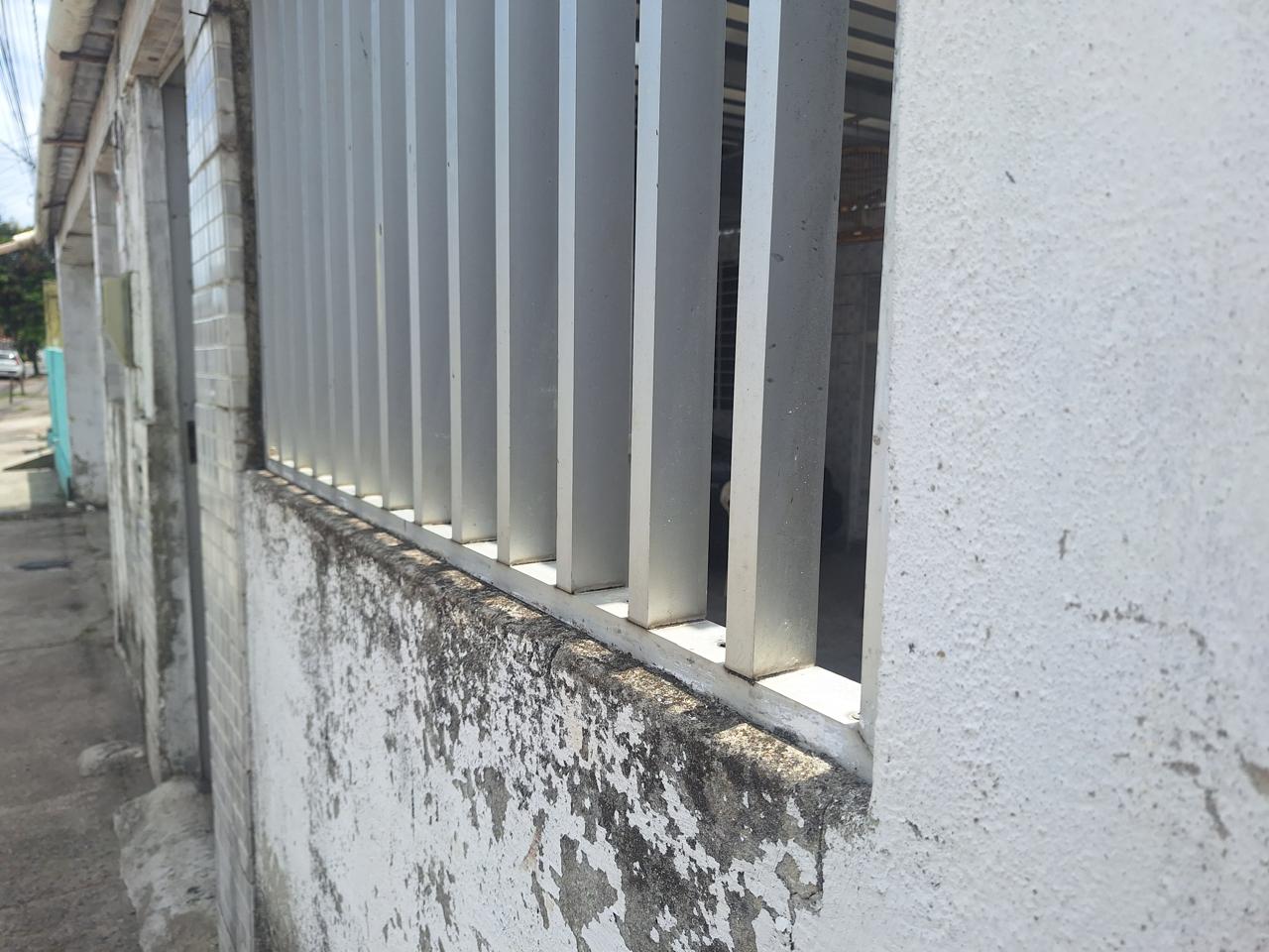 Imagem Casa com 3 Quartos à Venda, 410 m² em Zumbi - Recife