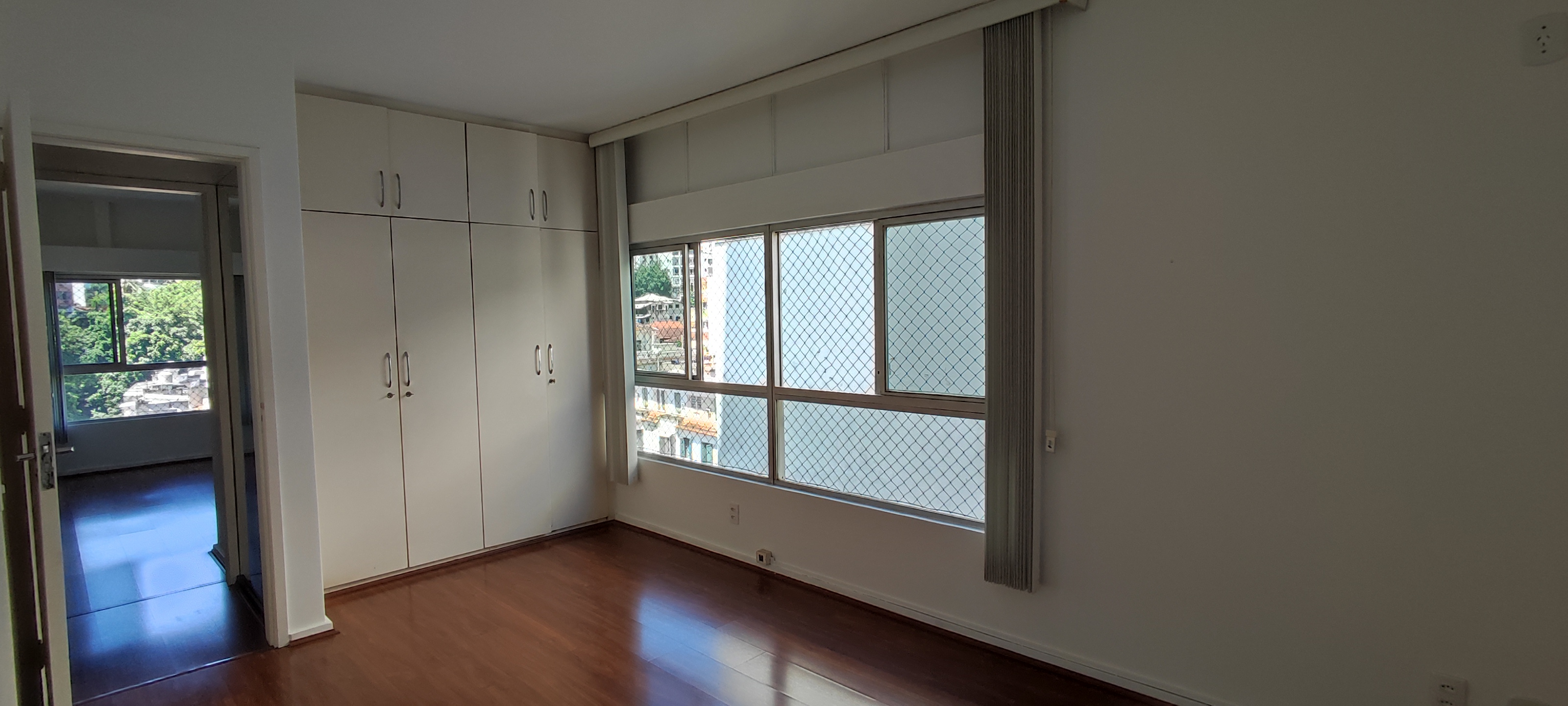 Imagem Apartamento com 3 Quartos à Venda, 118 m²em Laranjeiras - Rio de Janeiro