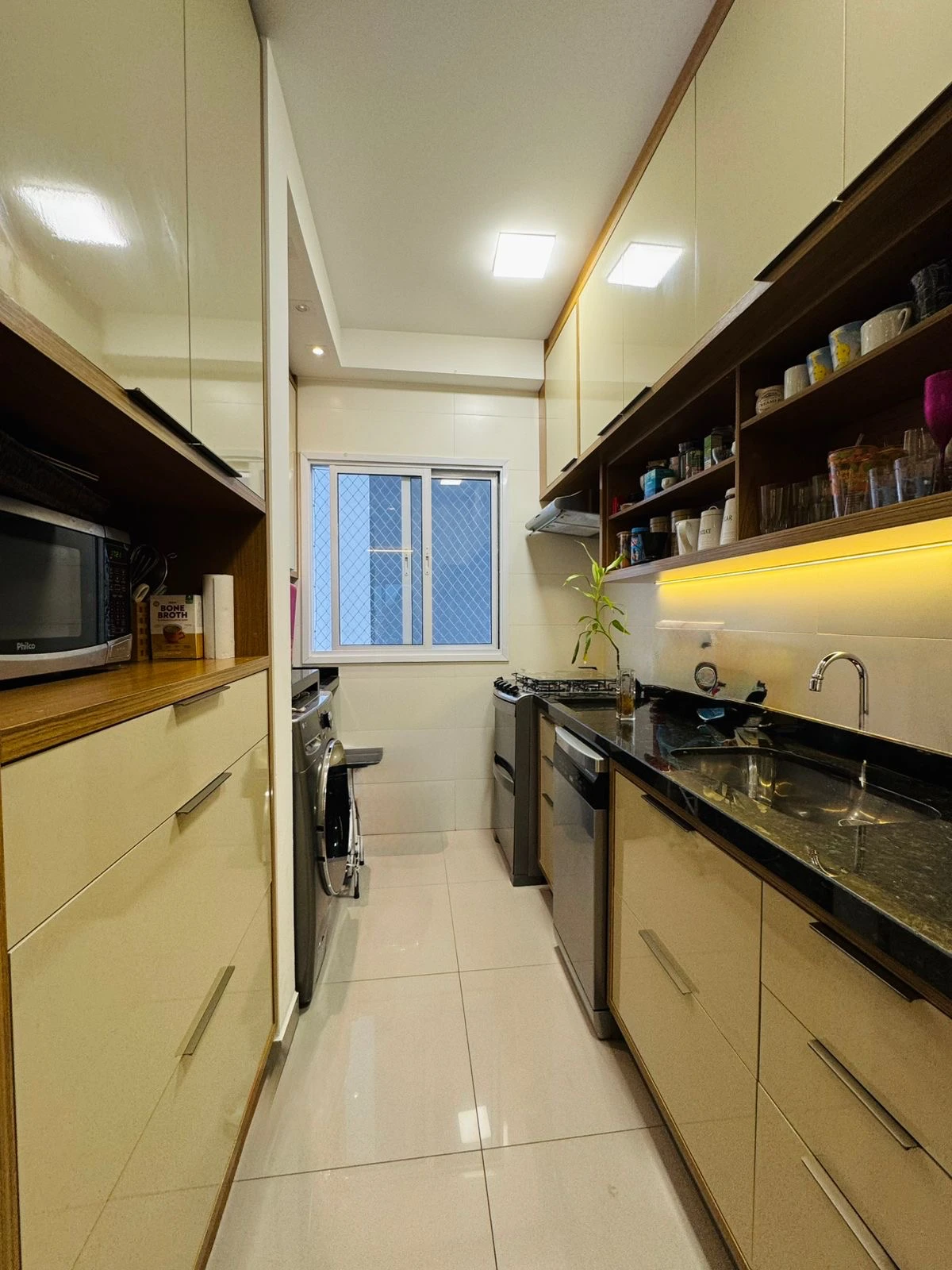 Foto do imóvel: Apartamento com 3 Quartos à Venda ou Locação, 101 m² em Sumaré - Caraguatatuba