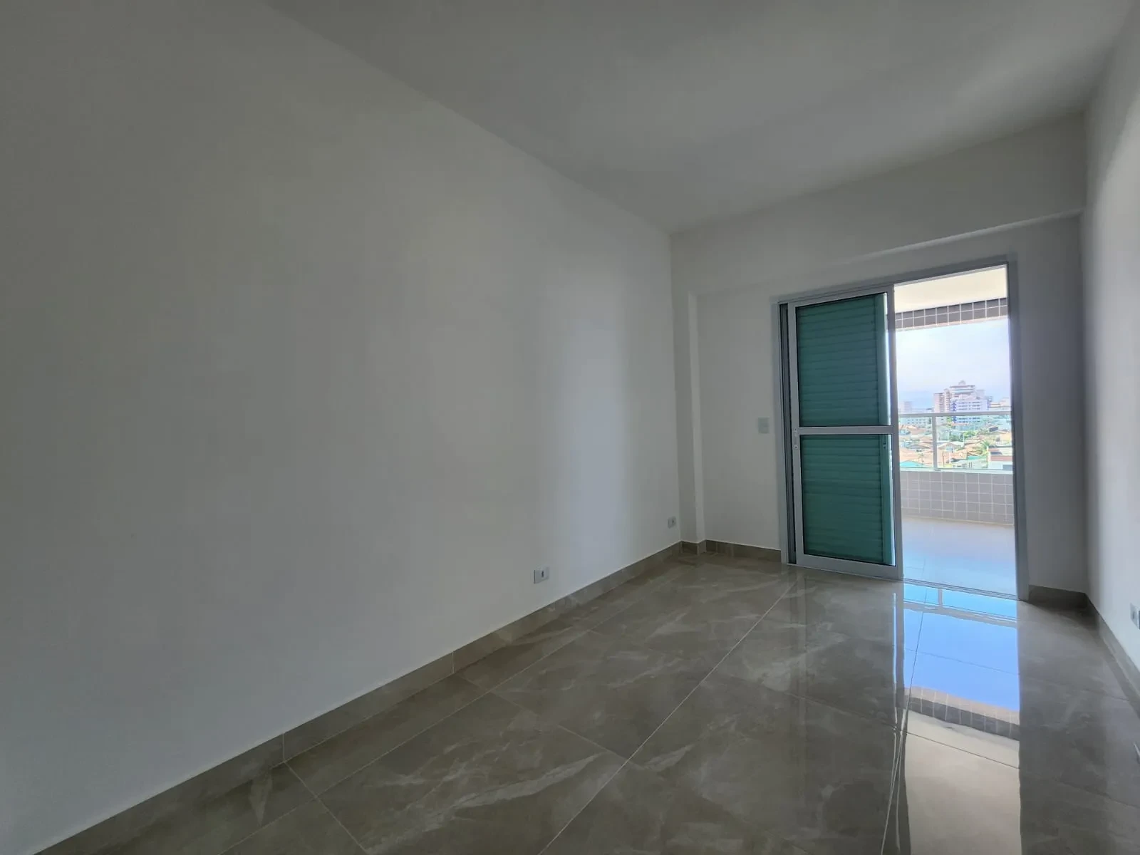 Imagem Apartamento com 2 Quartos à Venda, 8000 metro em Caiçara - Praia Grande