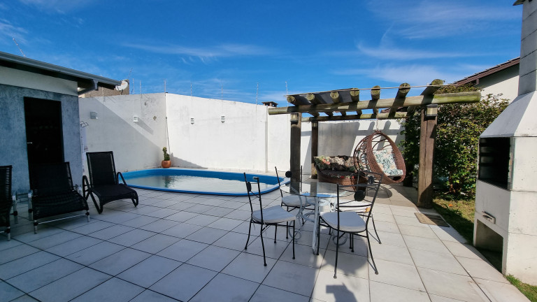 Imagem Casa com 4 Quartos à Venda,  em Centro - Tramandaí