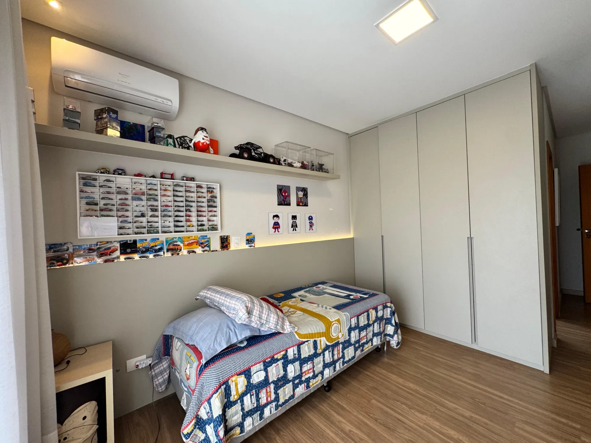 Foto do imóvel: Sobrado com 5 Quartos à Venda, 325 m² em Condomínio Residencial Monaco - São José dos Campos