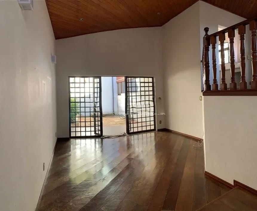 Imagem Casa com 4 Quartos à Venda, 244 m² em Jardim Santa Genebra - Campinas