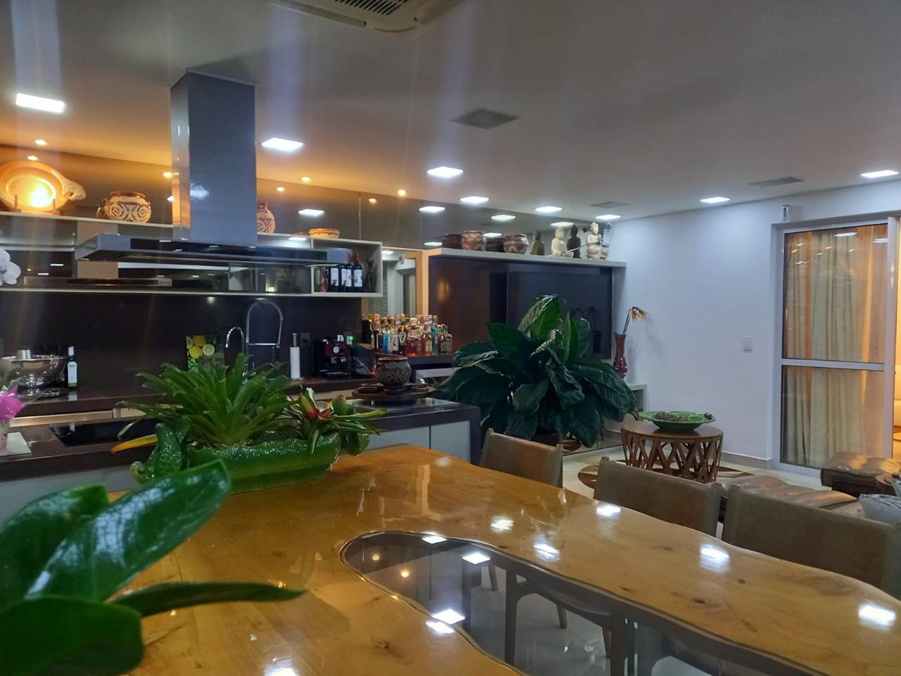 Imagem Cobertura com 4 Quartos à Venda, 268 m²em Camboinhas - Niterói