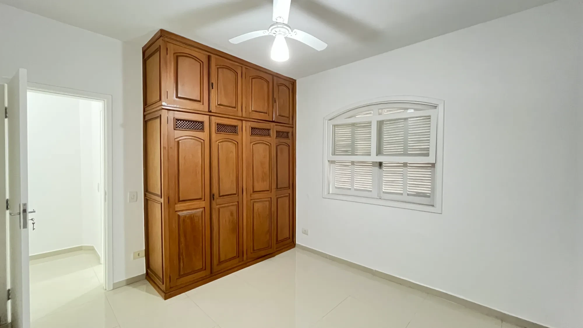 Imagem Apartamento com 2 Quartos à Venda, 71 metros em Ponta da Praia - Santos