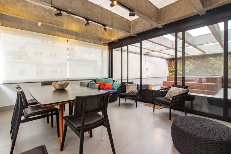 Imagem Cobertura com 2 Quartos à Venda ou Locação, 329 m² em Itaim Bibi - São Paulo