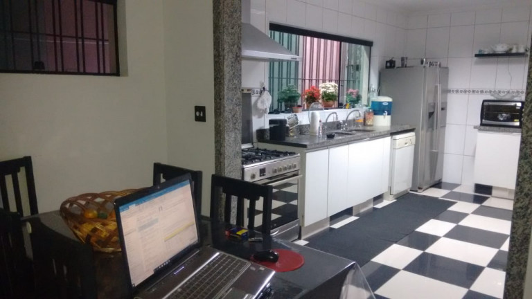 Imagem Casa com 6 Quartos à Venda, 400 m² em Cidade Vargas - São Paulo
