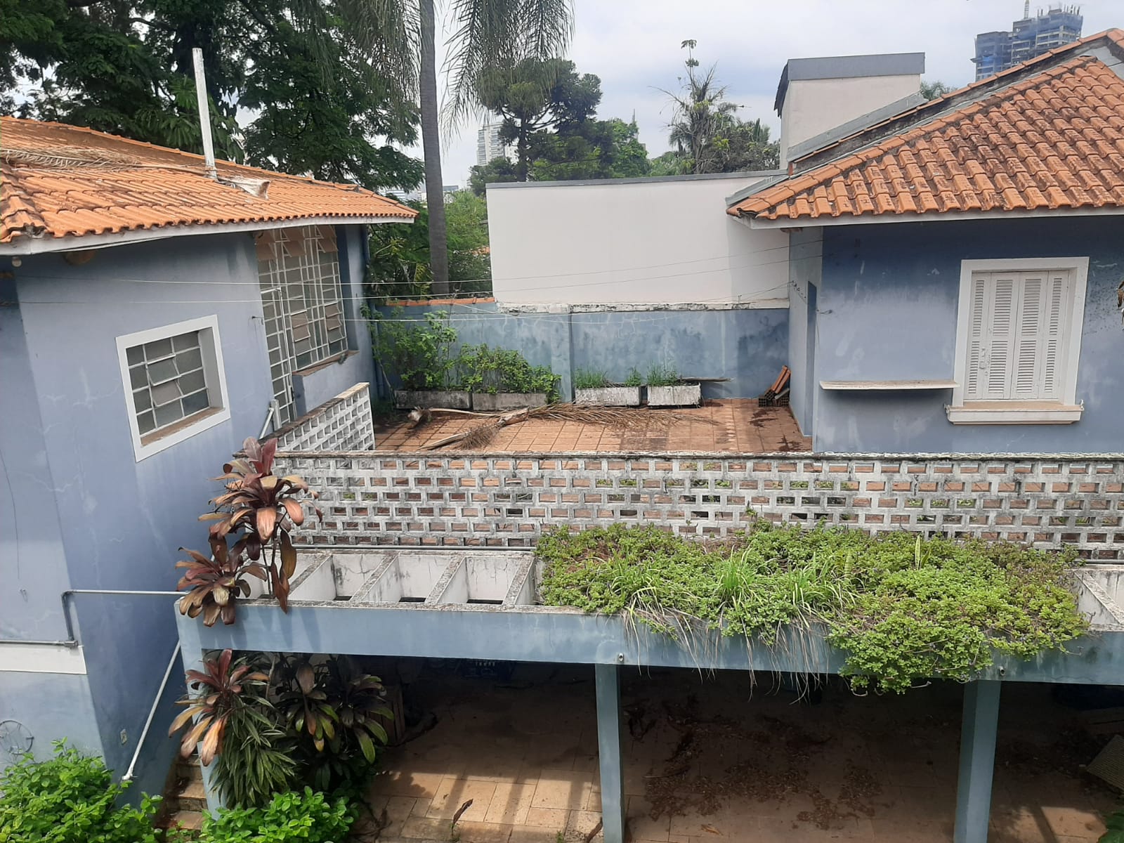 Imagem Sobrado com 5 Quartos à Venda, 350 m²em Vila Madalena - São Paulo